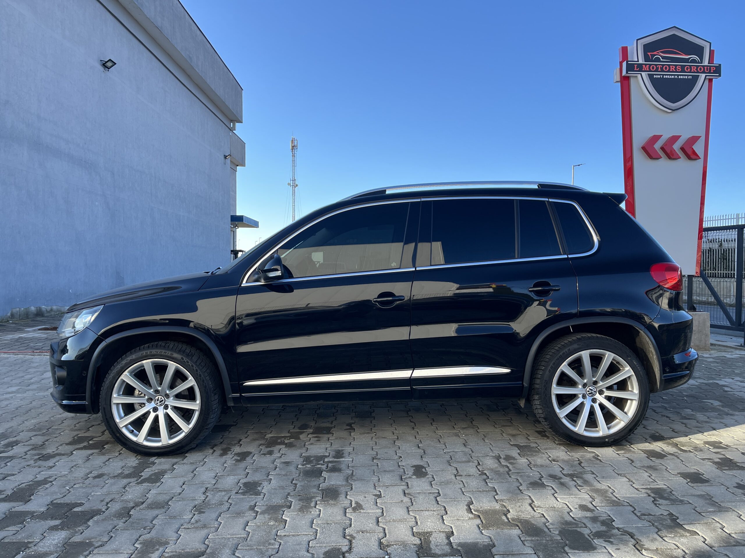 VW TIGUAN R-LINE 2.0TDI 140HP 4MOTION 2012 – L Motors Group